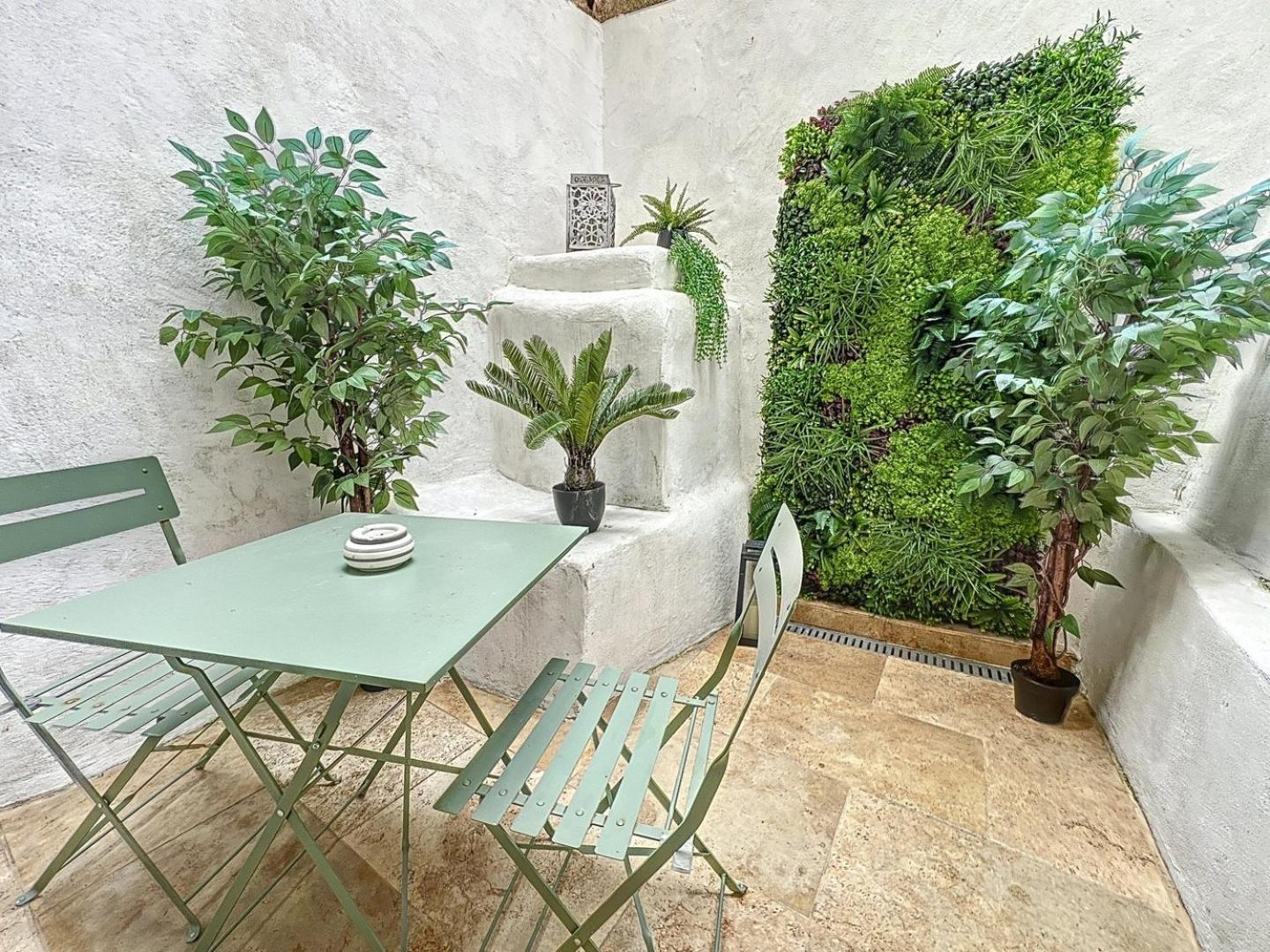 Апартаменты Le Petit Patio Экс-ан-Прованс Экстерьер фото